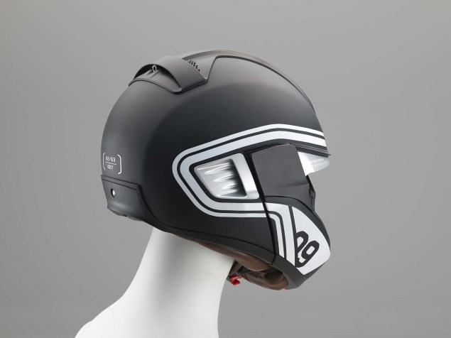 BMW-Motorcycle-helmet-HUD-01