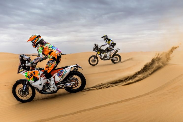Abu Dhabi Desert Challenge 2016 vanuit Laia Sanz KTM 450 (2)