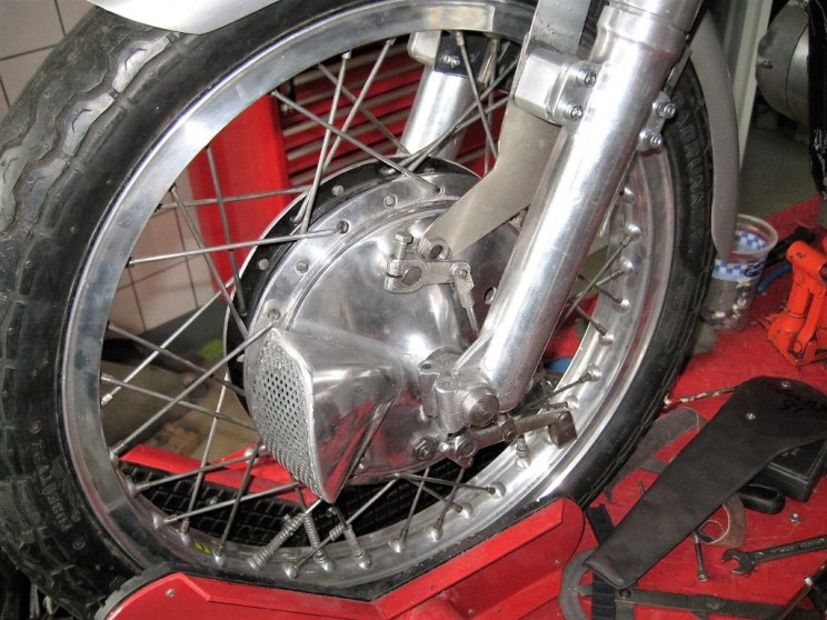Bultaco TSS 125 part 3 6