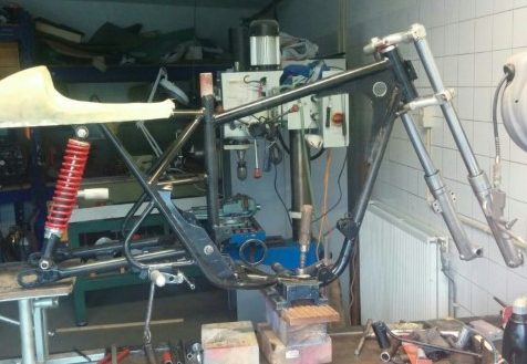 Making a Bultaco TSS 125 part 2