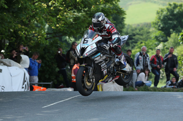 Michael Dunlop Isle of Man TT 2016