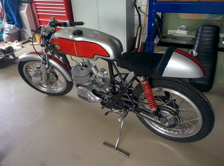 Making a Bultaco TSS 125 part 4