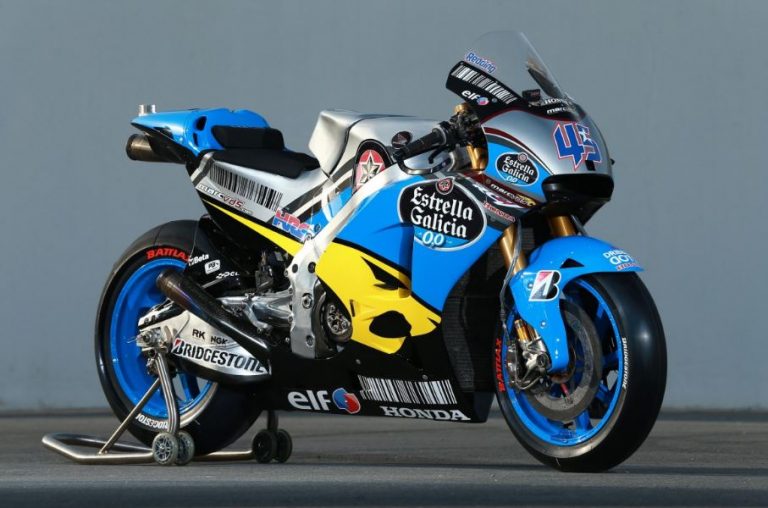 Moto2 motor in 2 minuut 30 gebouwd, dat wil je zien