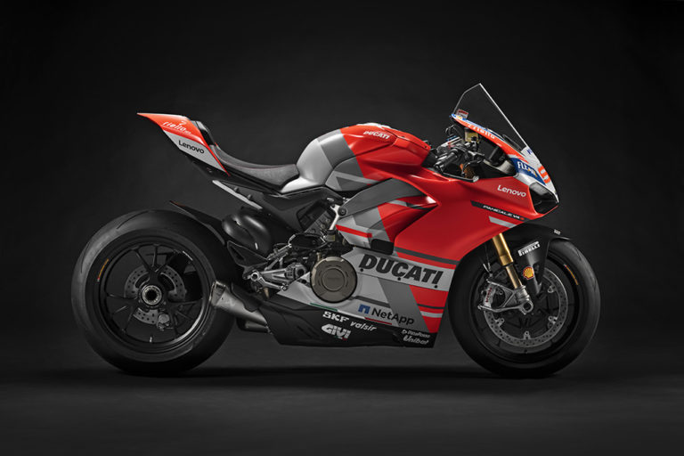 Geniet mee met de herrie uit de Ducati Panigale V4 met Arrow uitlaat